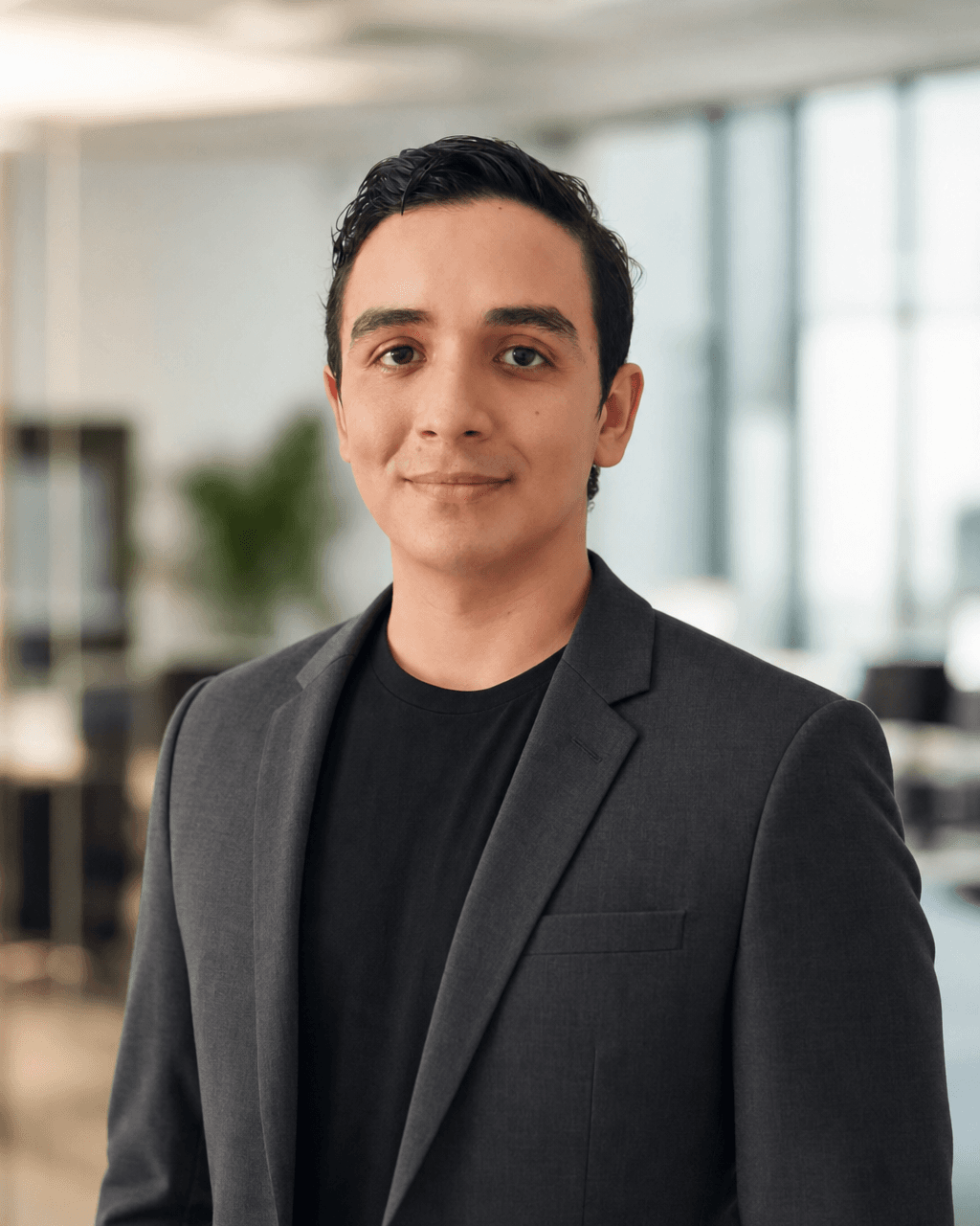 Jesús, Líder de Servicio al Cliente en N1